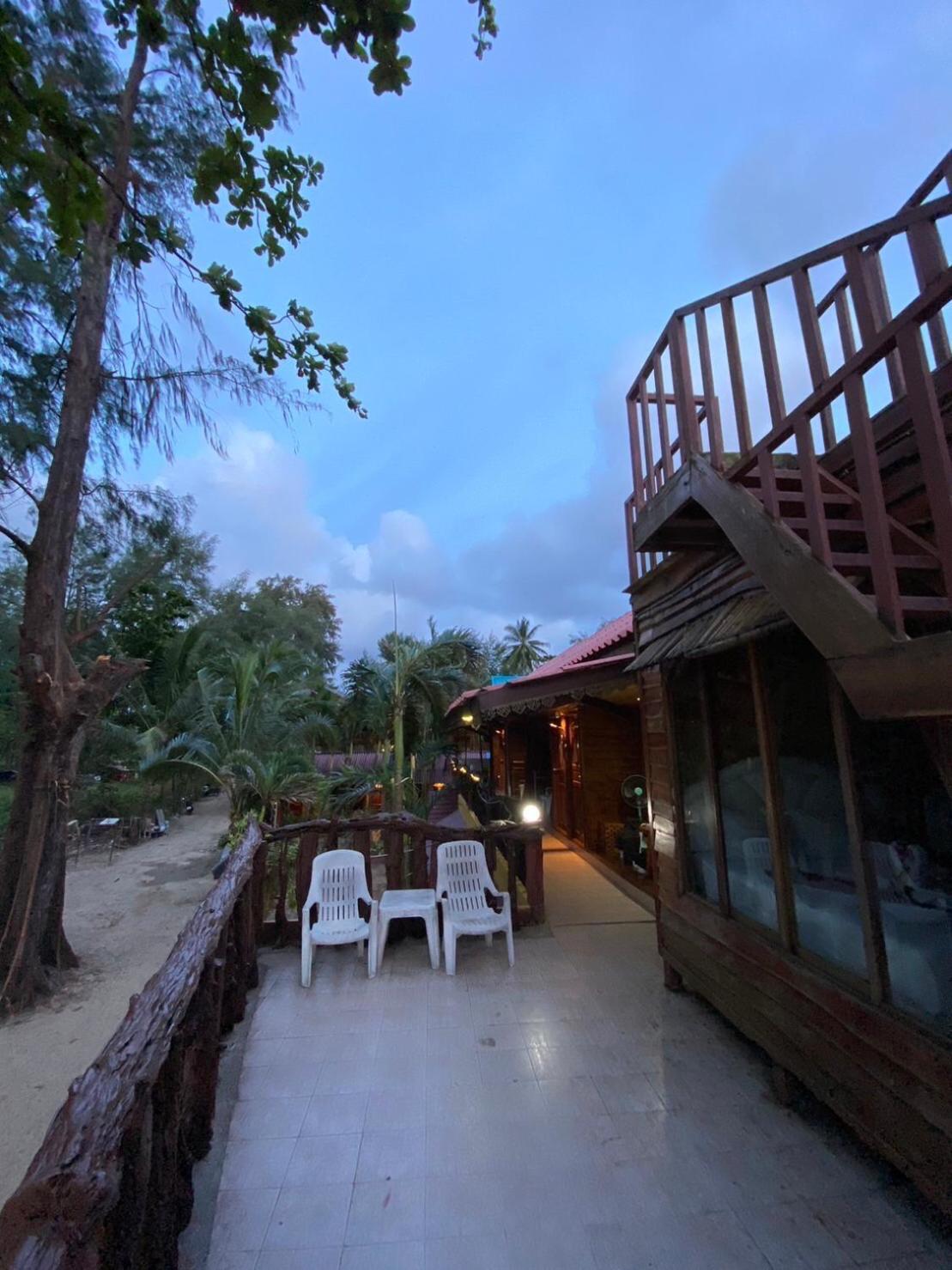 Ruan Mai Naiyang Beach Resort Nai Yang Екстер'єр фото